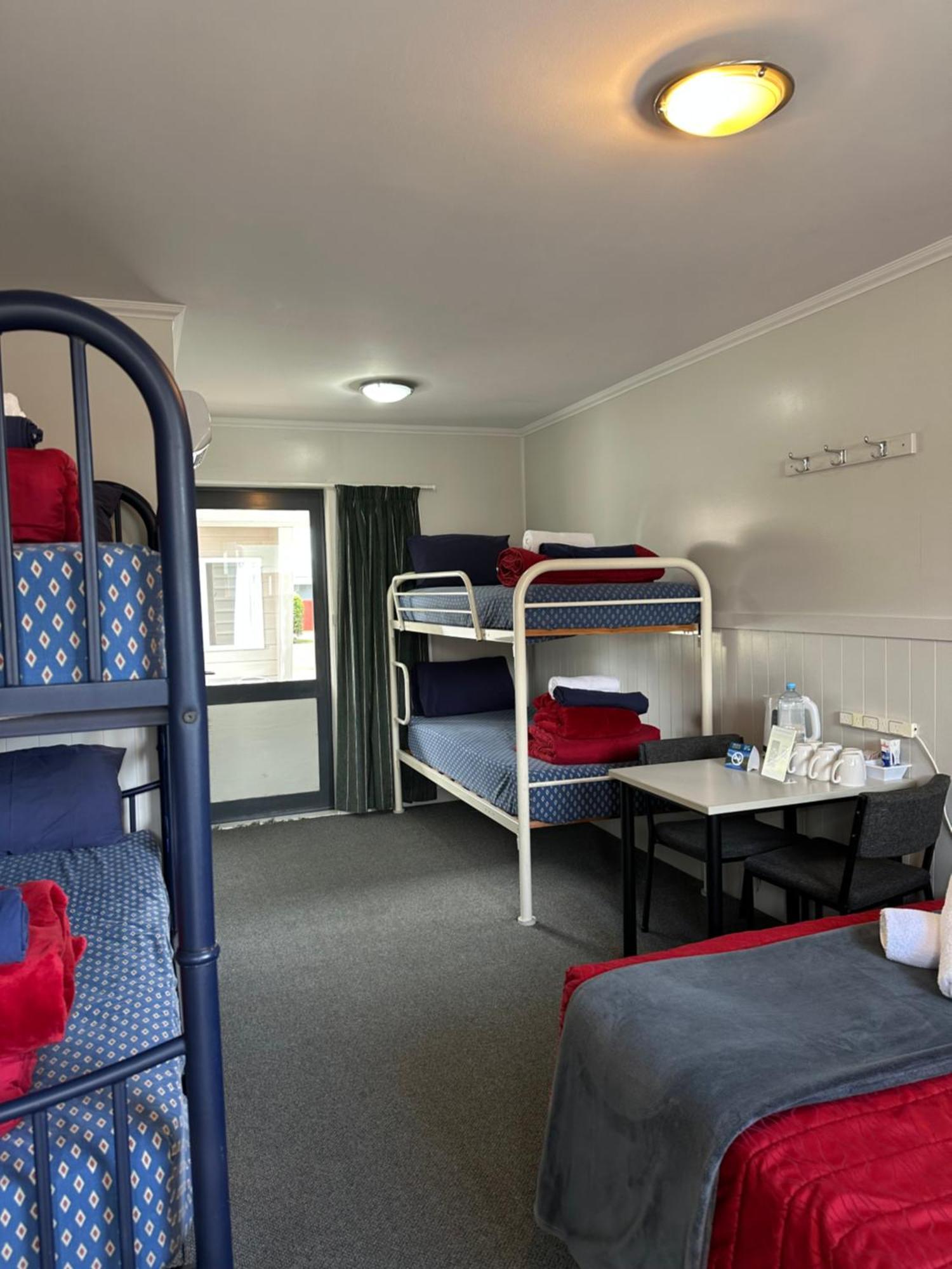 Franz Josef Top 10 Holiday Park Экстерьер фото