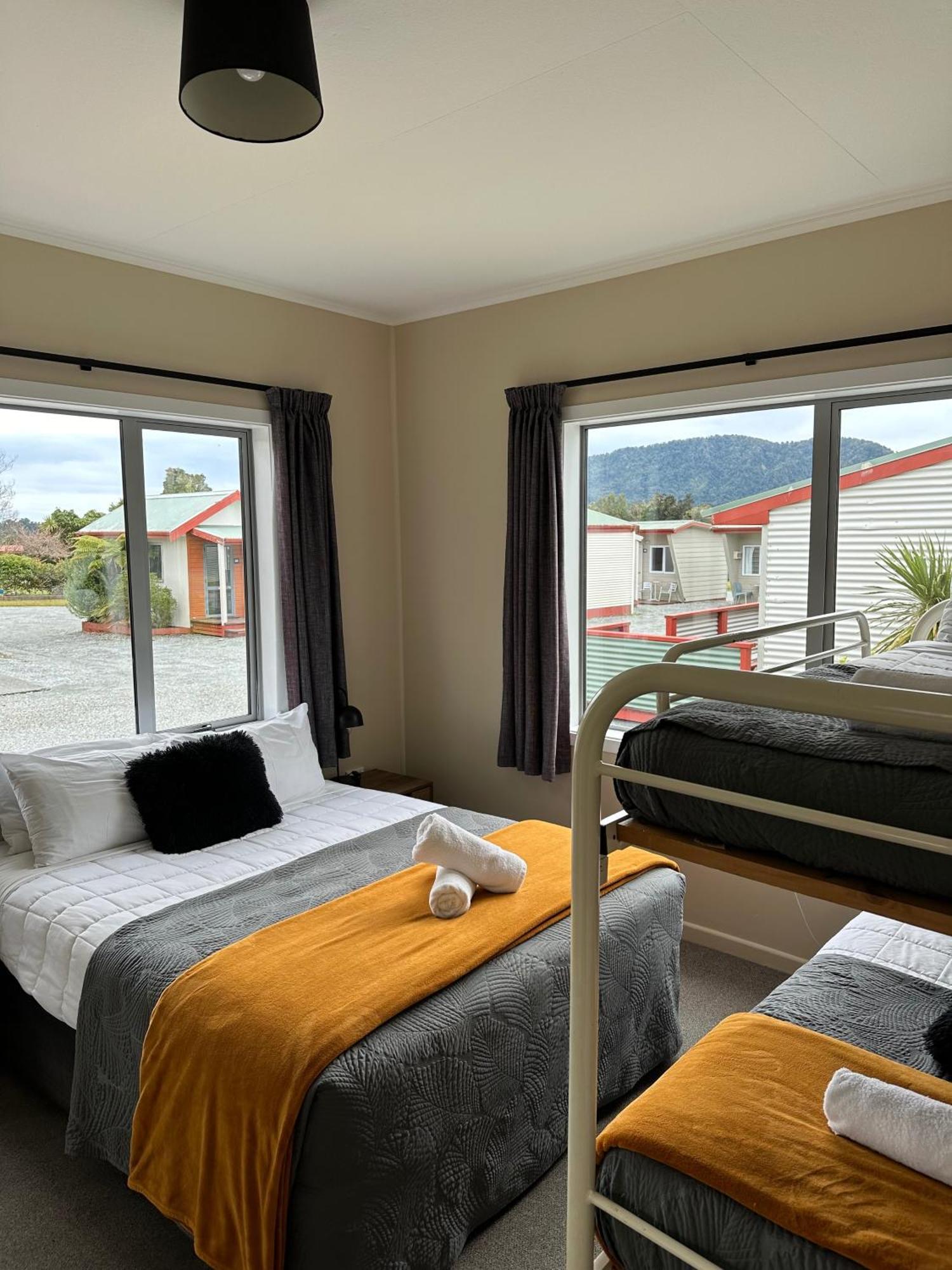 Franz Josef Top 10 Holiday Park Экстерьер фото